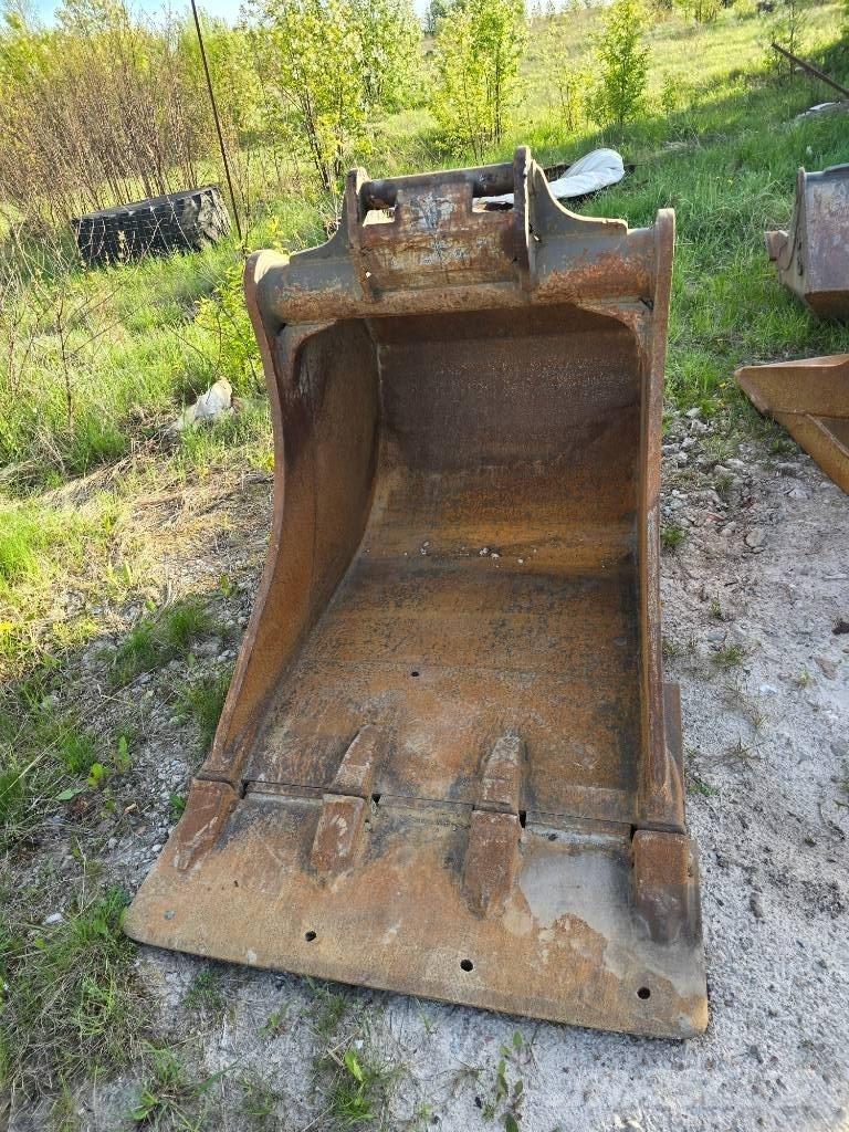 CAT M 318 F Ratasekskavaatorid