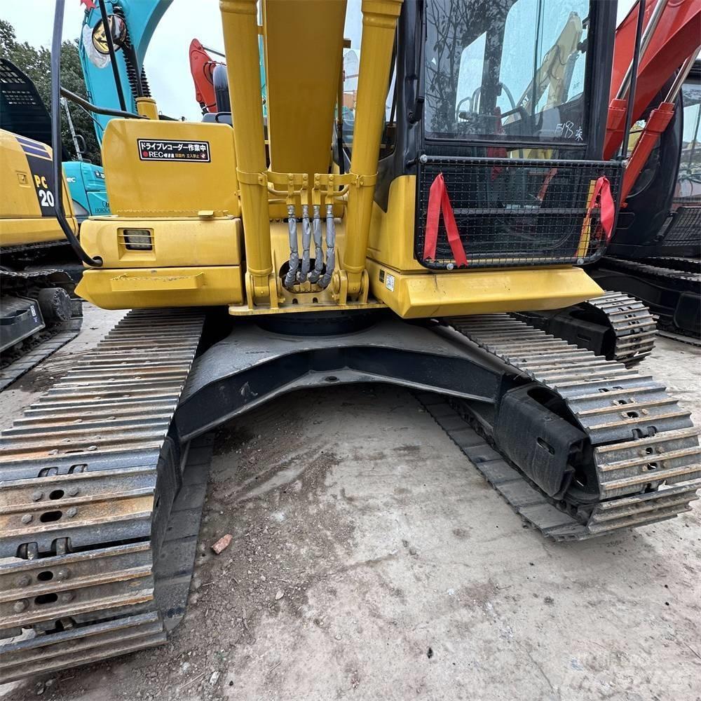 Komatsu PC 130-7 Roomikekskavaatorid