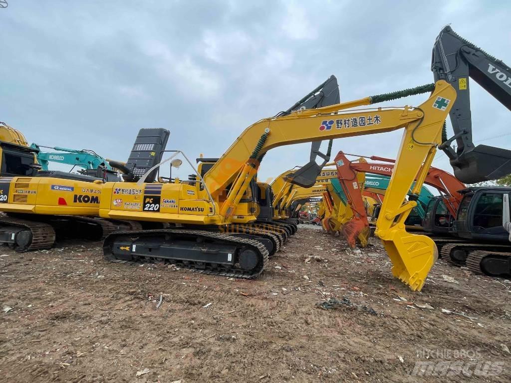 Komatsu PC 220 Roomikekskavaatorid