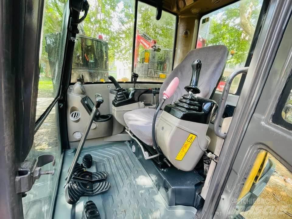 Volvo EX60 DL Miniekskavaatorid < 7 t