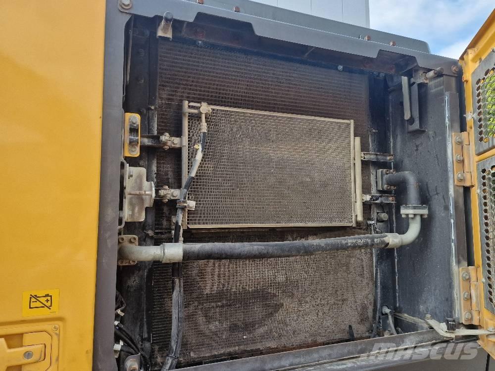 Volvo EC 250EL Roomikekskavaatorid