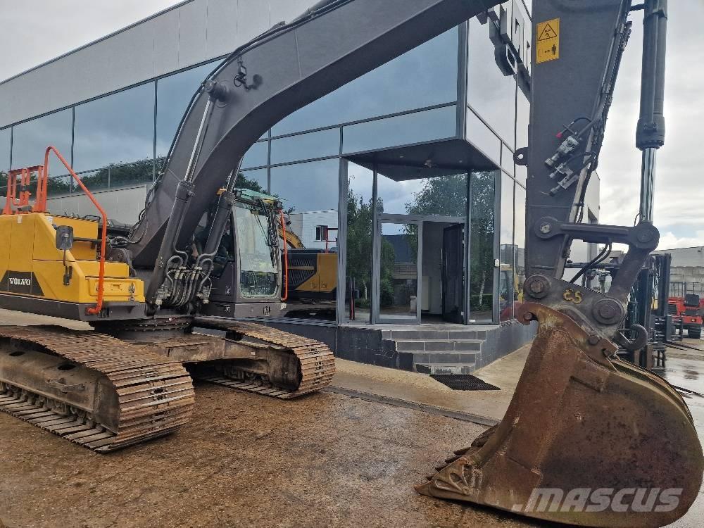 Volvo EC 250EL Roomikekskavaatorid