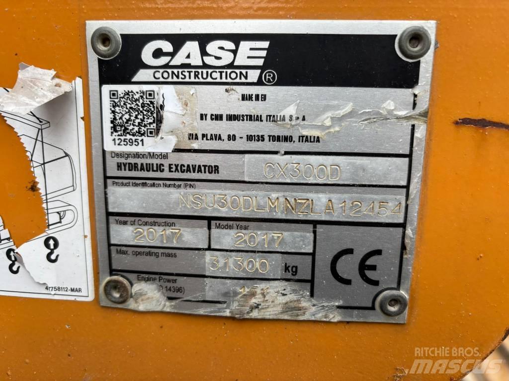 CASE CX300D Roomikekskavaatorid