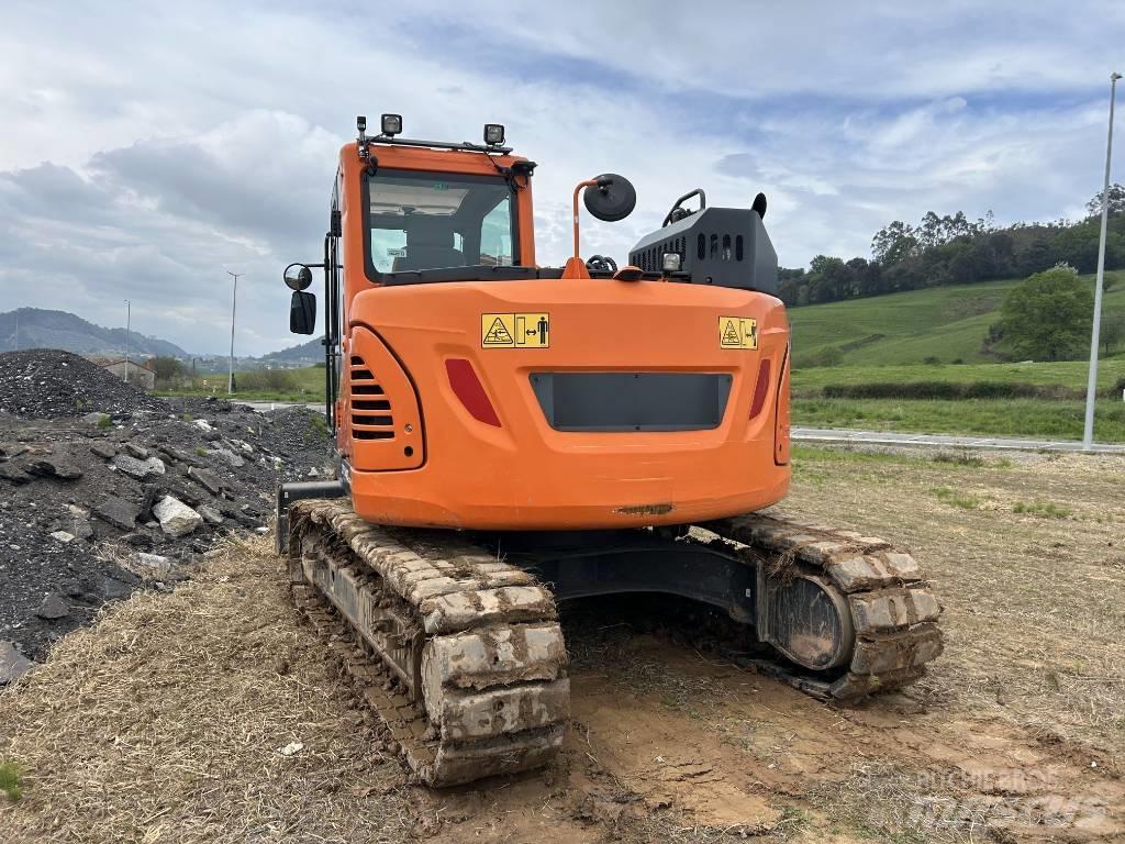 Doosan DX 140 Roomikekskavaatorid