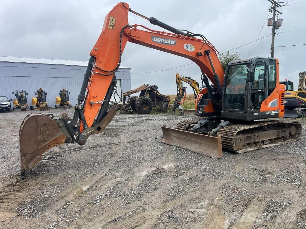 Doosan DX 140 LCR Roomikekskavaatorid