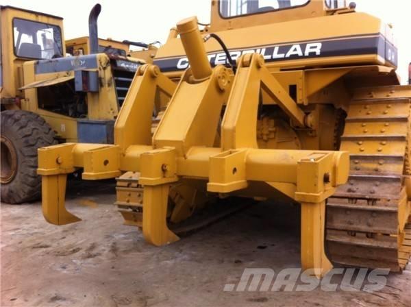 CAT D 7 H Buldooserid