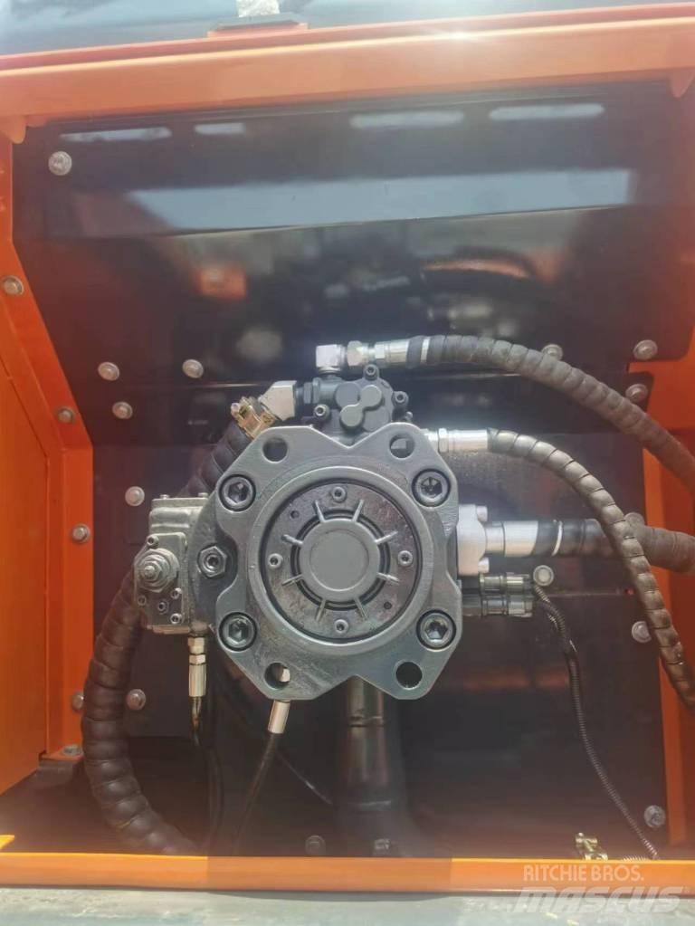 Doosan DX 300 LC Roomikekskavaatorid