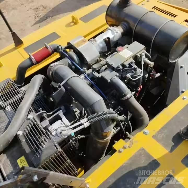 Komatsu PC350 Roomikekskavaatorid