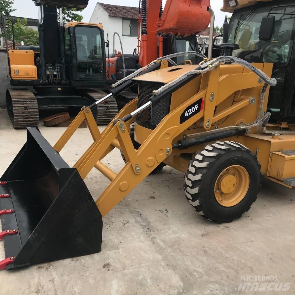 CAT 420 F Ekskavaatorlaadurid