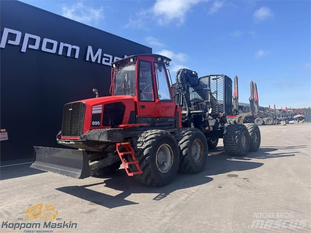 Komatsu 895 Forwarderid