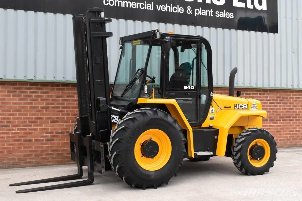 JCB 940 Maastikutõstukid