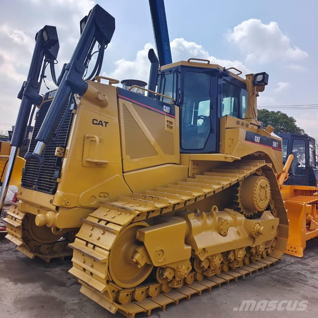 CAT D 8 T Buldooserid