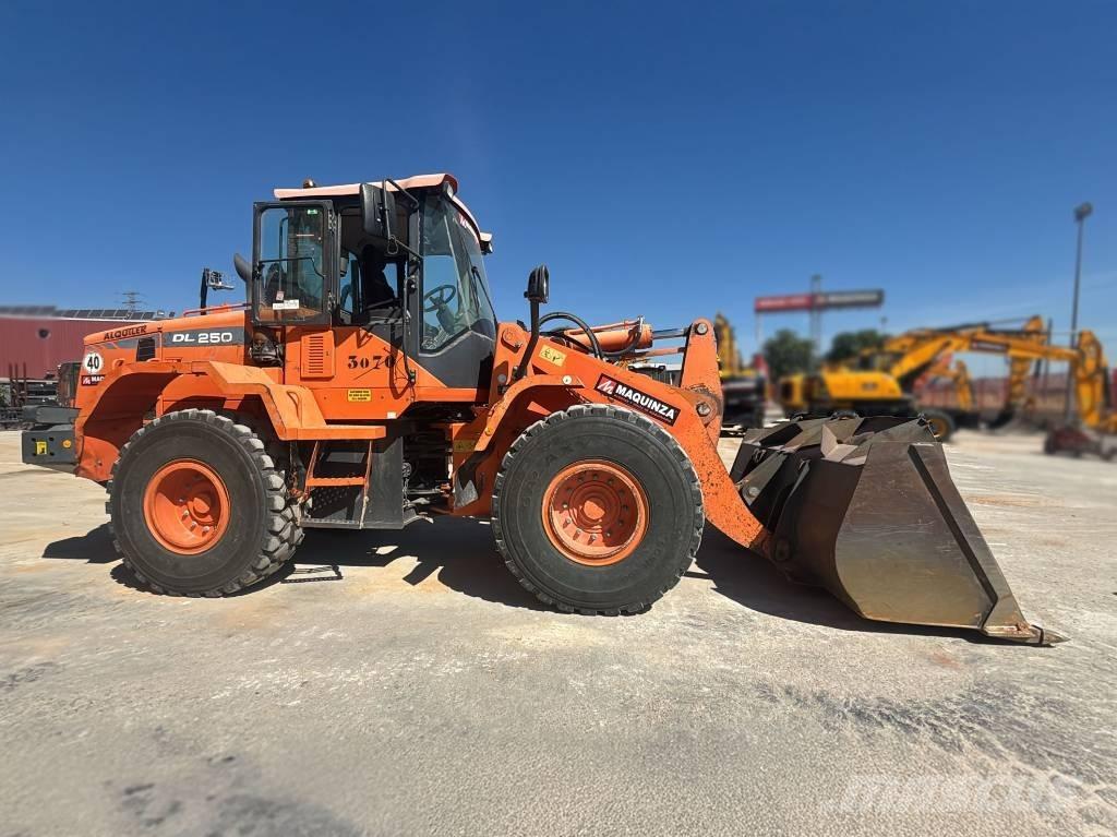 Doosan DL 250-3 Rataslaadurid