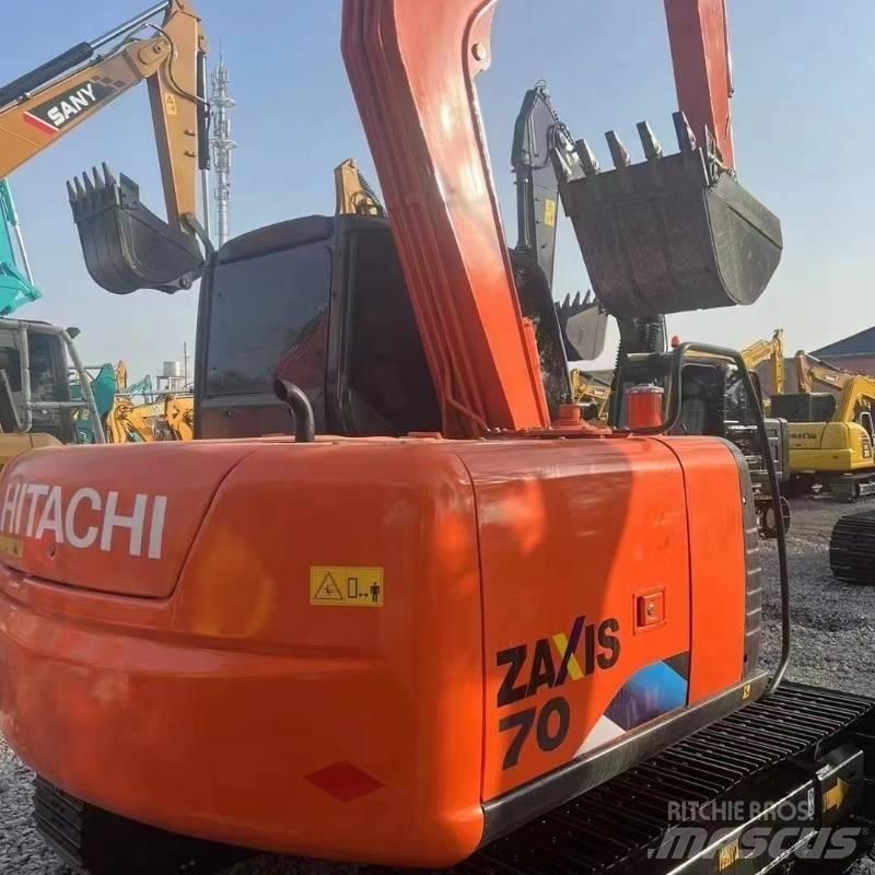 Hitachi ZX 70 Miniekskavaatorid < 7 t
