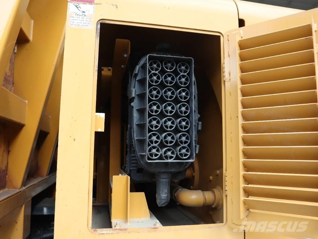 Morooka MST 2200 V D Roomikkallurid