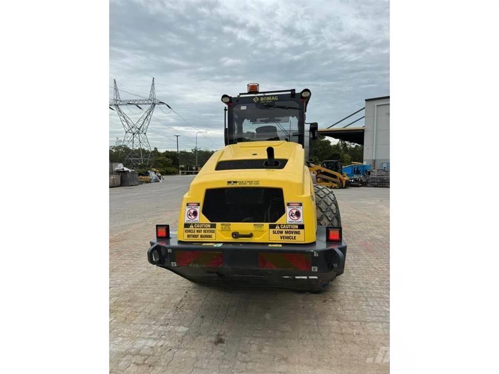 BMW 213D Ühe trumliga rullid