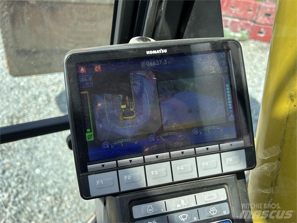 Komatsu PC290LC-11 Roomikekskavaatorid