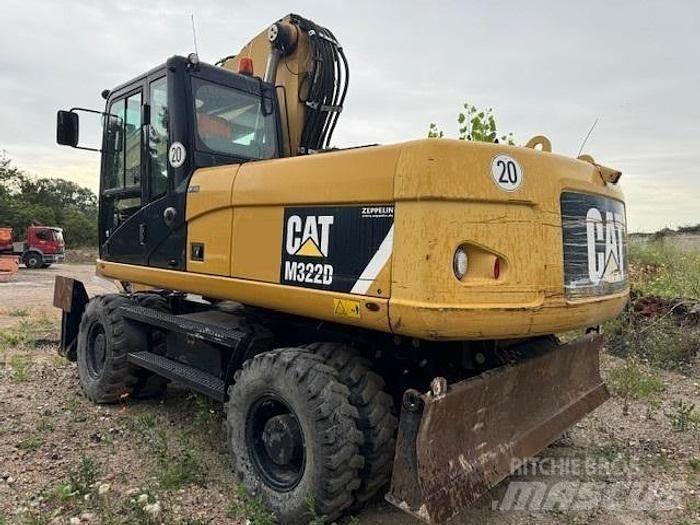 CAT M 322 D Ratasekskavaatorid