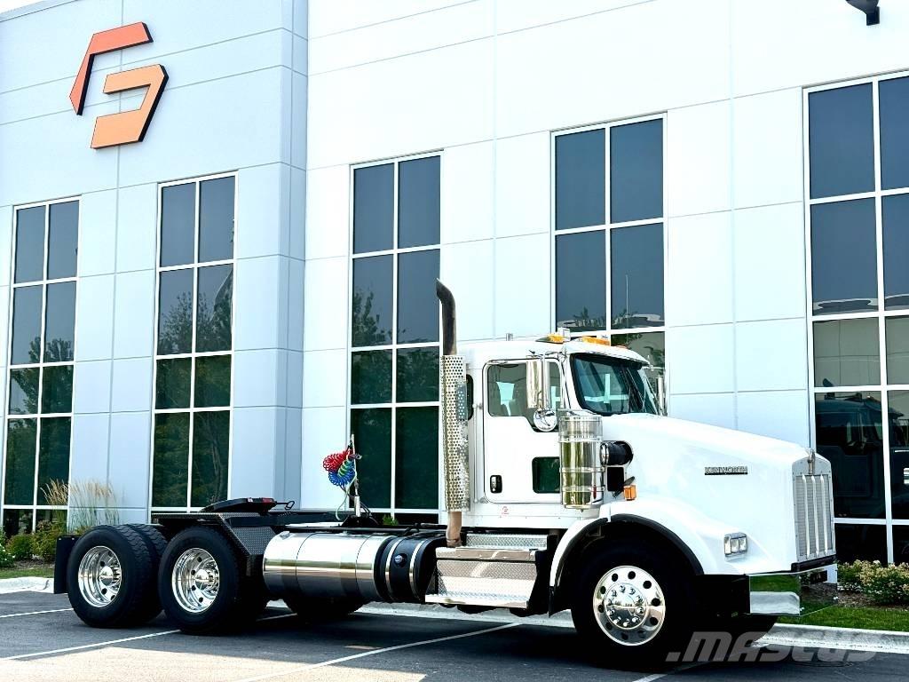 Kenworth T 800 Sadulveokid