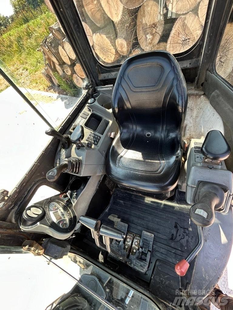 Bobcat E 25 Miniekskavaatorid < 7 t