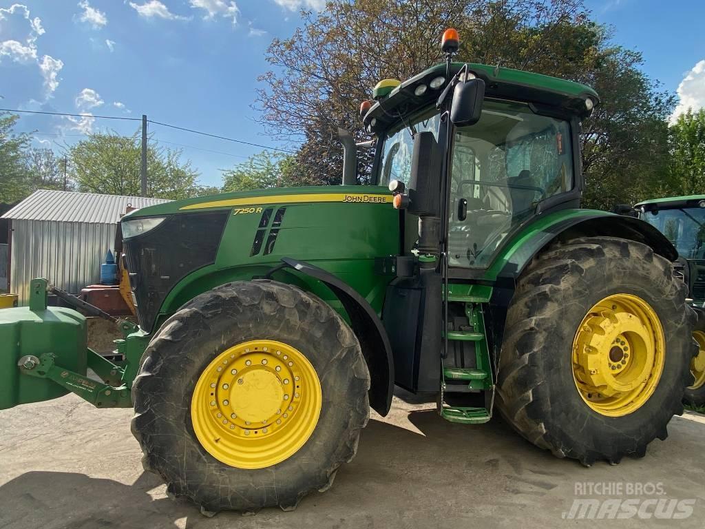 John Deere 7250 R Traktorid