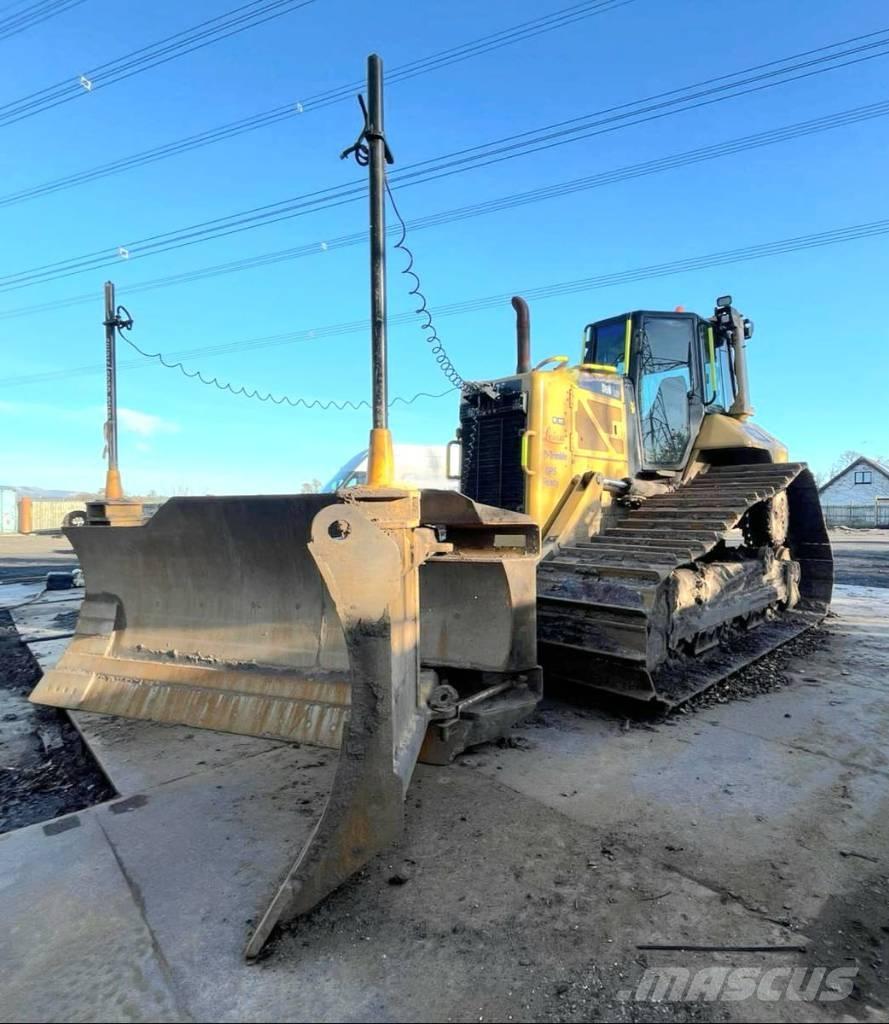 CAT D 6 N LGP Buldooserid