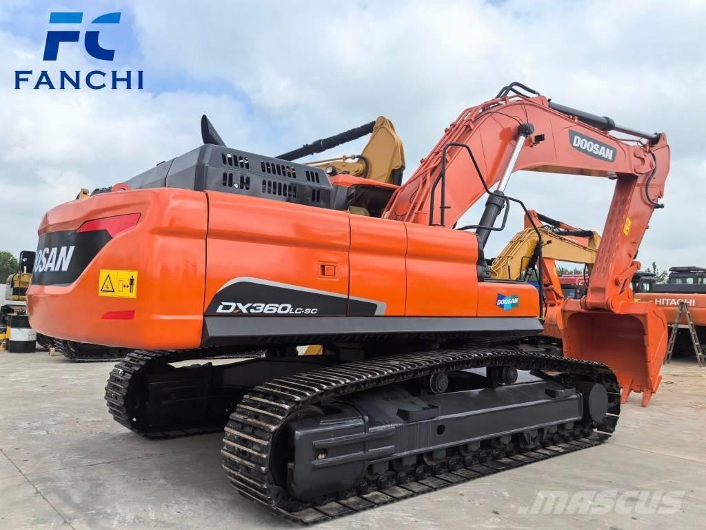 Doosan DX 360 LC Roomikekskavaatorid
