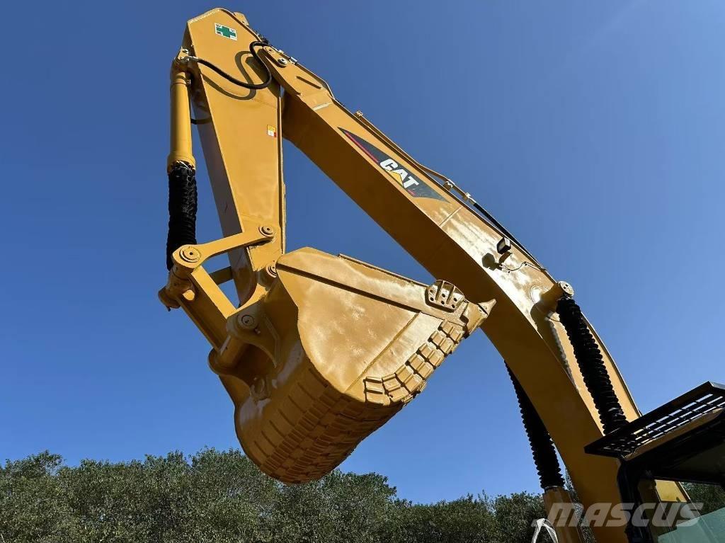 CAT 330 C L Roomikekskavaatorid
