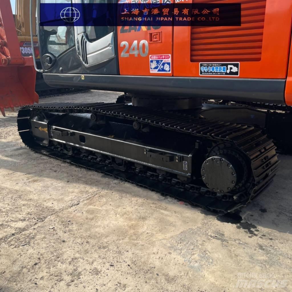Hitachi ZX 240 Roomikekskavaatorid
