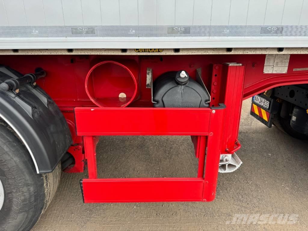 Benalu 45m3,  40.000km! Kallur-poolhaagised