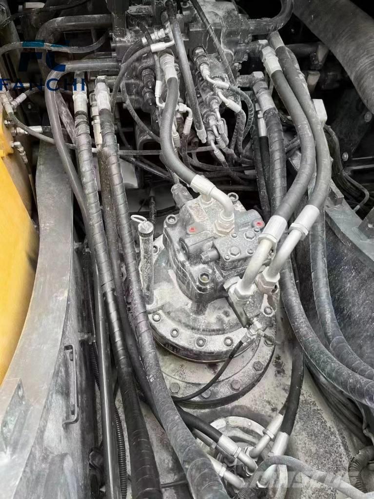 Volvo EC 240 B LC Roomikekskavaatorid