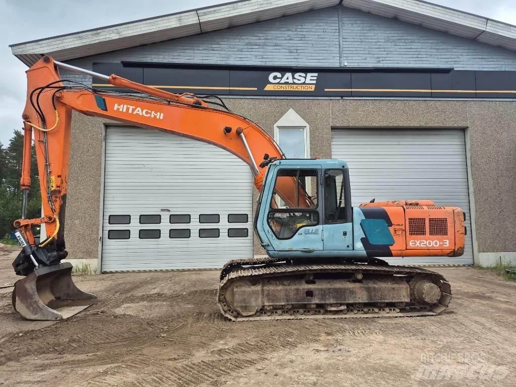 Hitachi EX 200-3 Roomikekskavaatorid