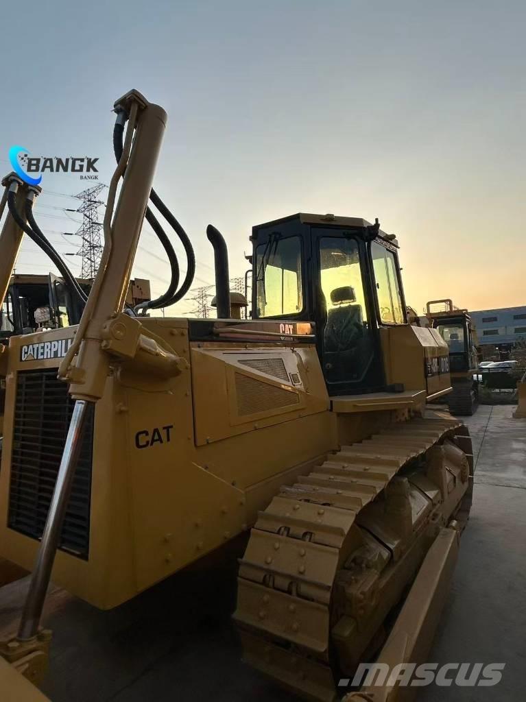 CAT D 7 G Buldooserid