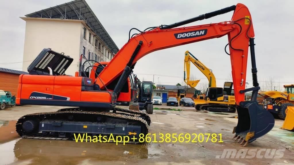 Doosan DX 225 Roomikekskavaatorid