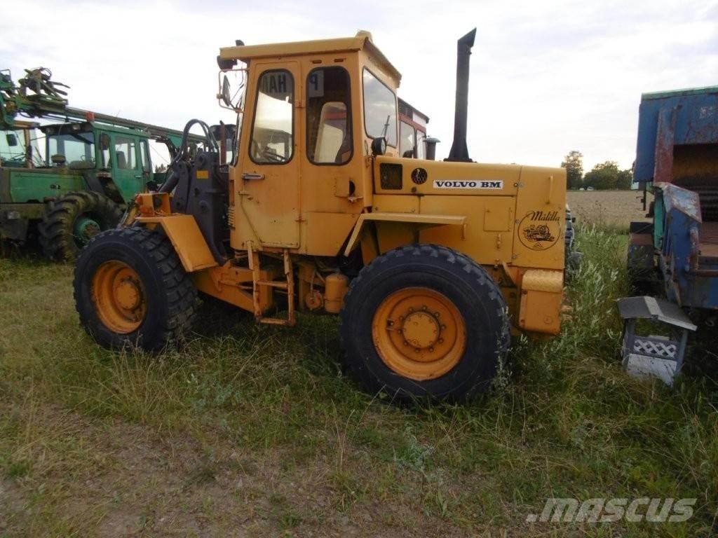 Volvo BM 4200 Rataslaadurid