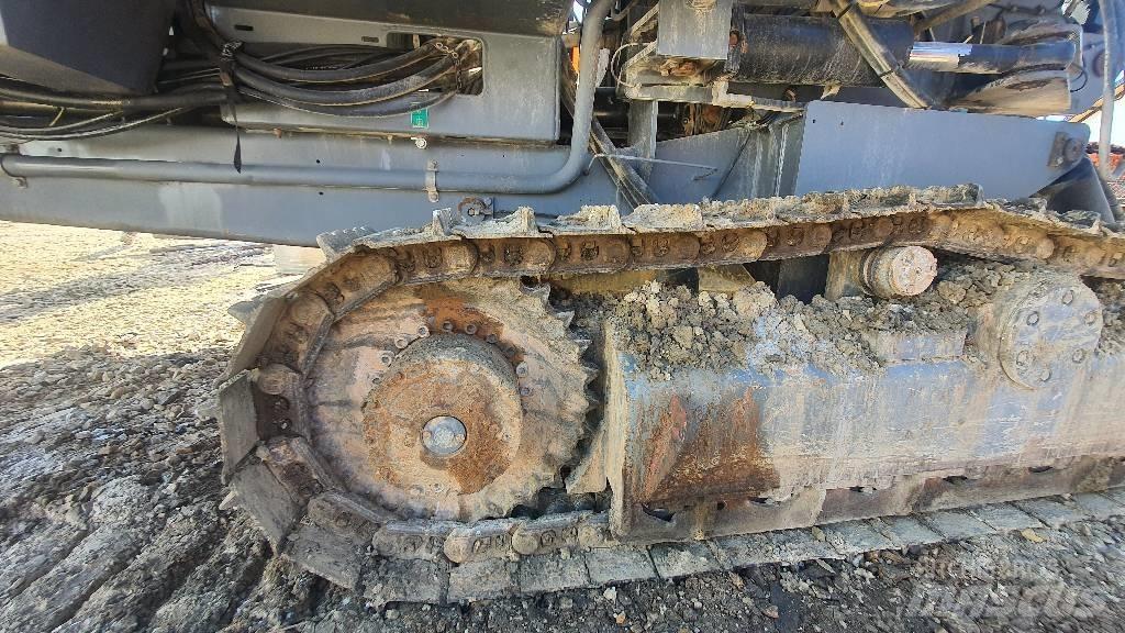 Atlas Copco D7 C-11 Vertikaalsed puurmasinad