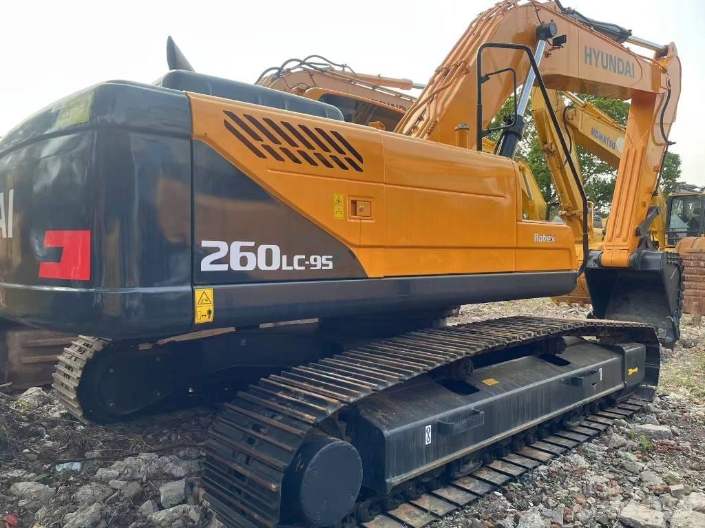 Hyundai R 260LC-9S Roomikekskavaatorid