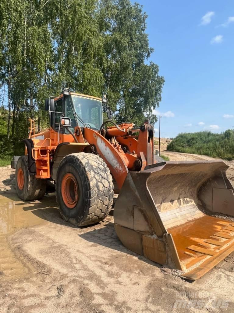Doosan 420 Rataslaadurid