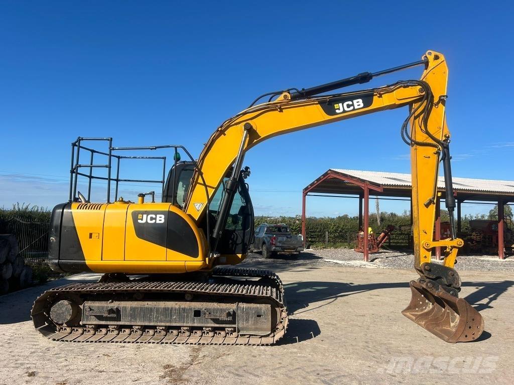 JCB JS 130 LC Roomikekskavaatorid