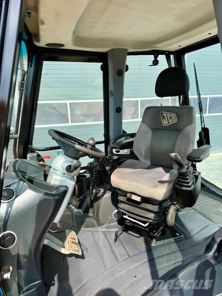 JCB 3 CX Ekskavaatorlaadurid