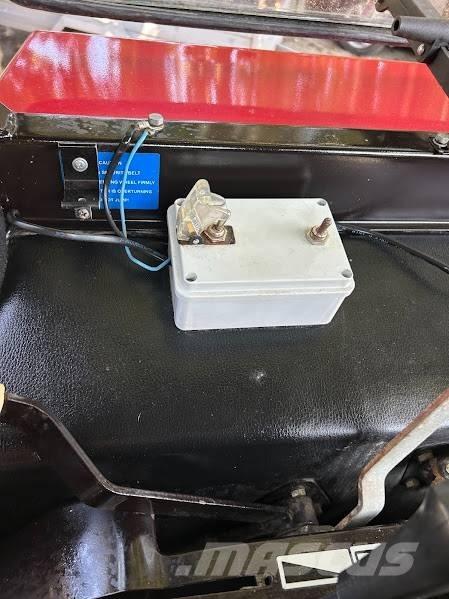 MTZ 892.2 Metsatööks kohandatud traktorid