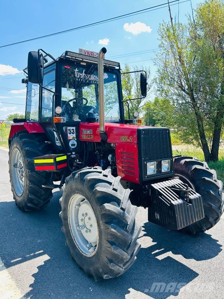 MTZ 892.2 Metsatööks kohandatud traktorid