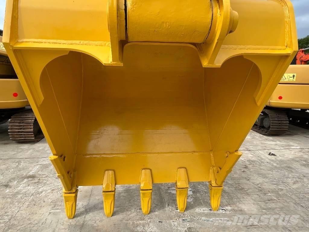 Komatsu pc400-8 Roomikekskavaatorid