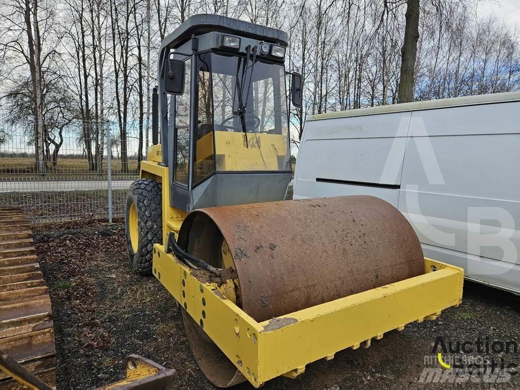 Bomag BW 172 D-2 Ühe trumliga rullid