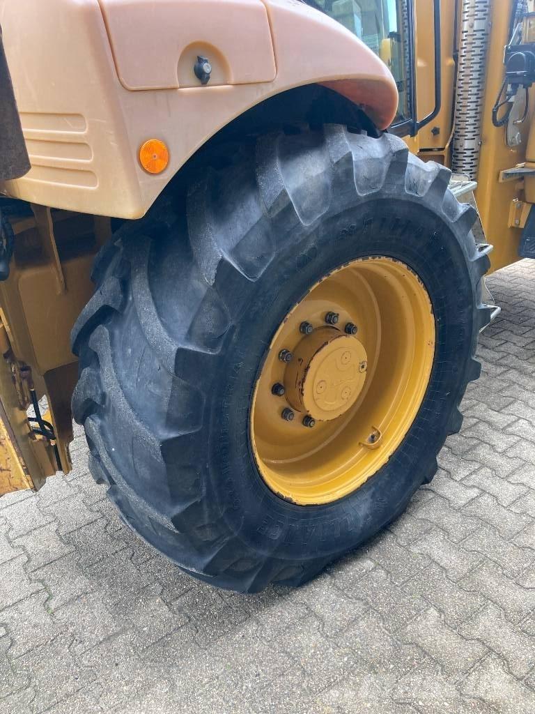 Hydrema 906E Ekskavaatorlaadurid
