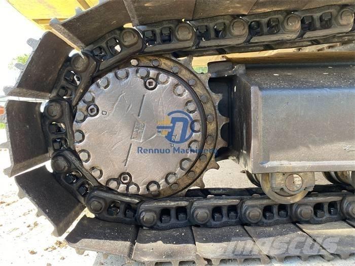 Komatsu PC 210 LC Roomikekskavaatorid