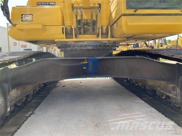 Komatsu PC 210 LC Roomikekskavaatorid