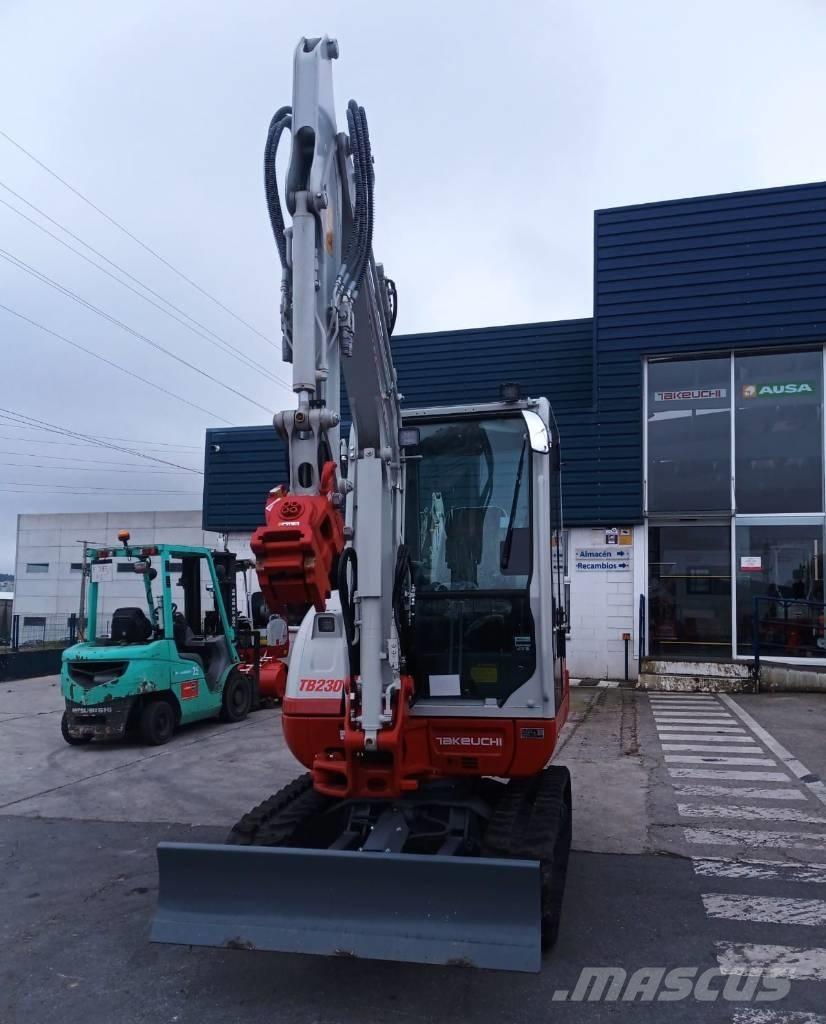 Takeuchi TB 230 Miniekskavaatorid < 7 t