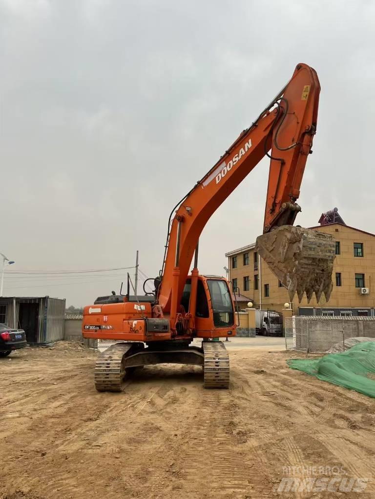 Doosan DX300LCA Roomikekskavaatorid