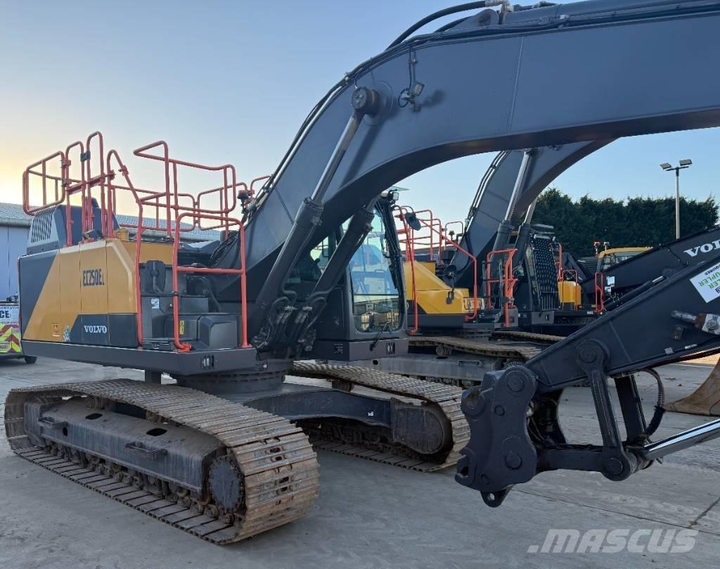Volvo EC 250 EL Roomikekskavaatorid